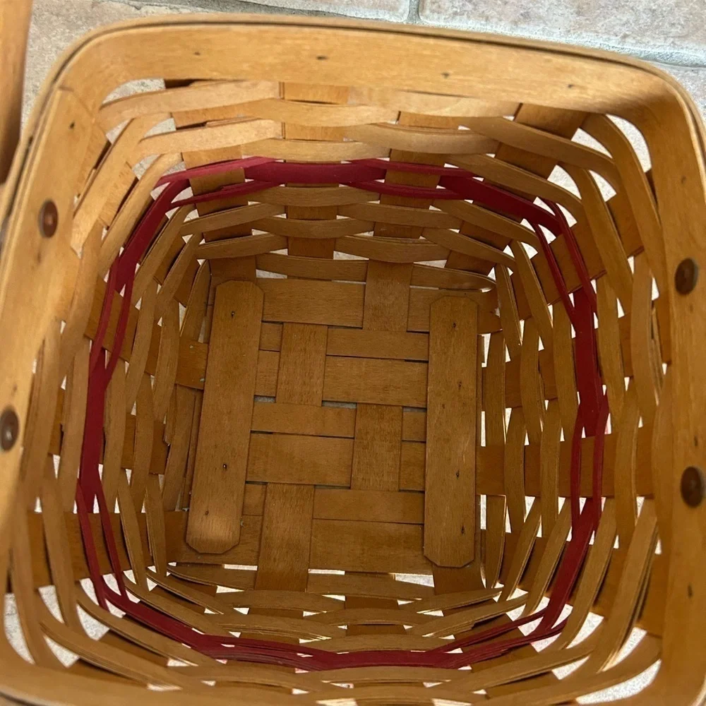 Longaberger Christmas edition 1995 red cranberry basket